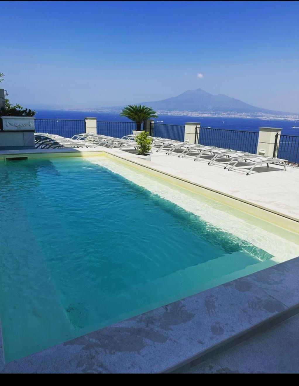 La Panoramica Hotel Castellammare di Stabia Exterior photo